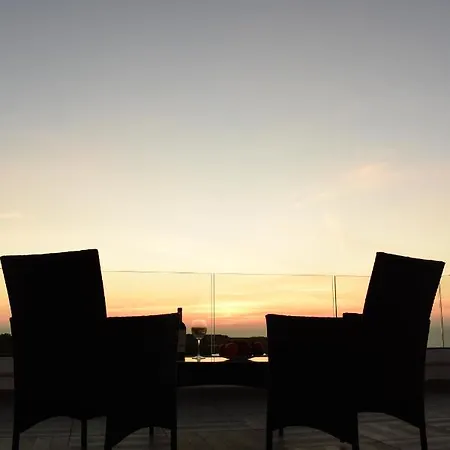 Sunset And Seaview -brand New Apartment