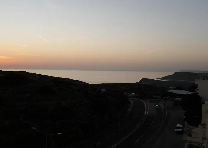 Sunset And Seaview -brand New Apartamento *